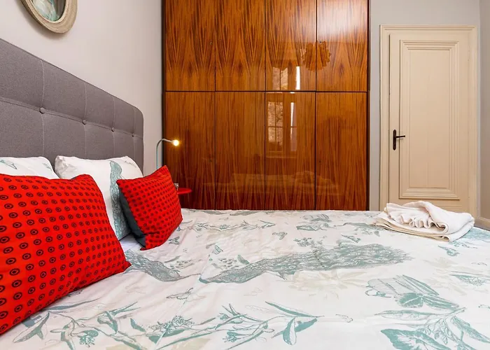 The Old Town Vintage 2-bedroom Jewel By Flat Mаnager * Plovdiv