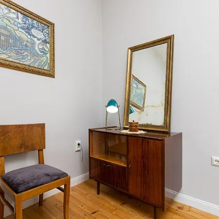 Daire The Old Town Vintage 2-bedroom Jewel By Flat Mаnager